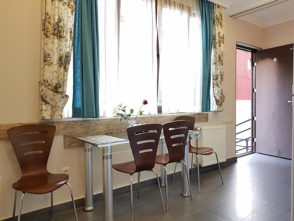 Archie'S Apartment In Old Town Batumi Zewnętrze zdjęcie